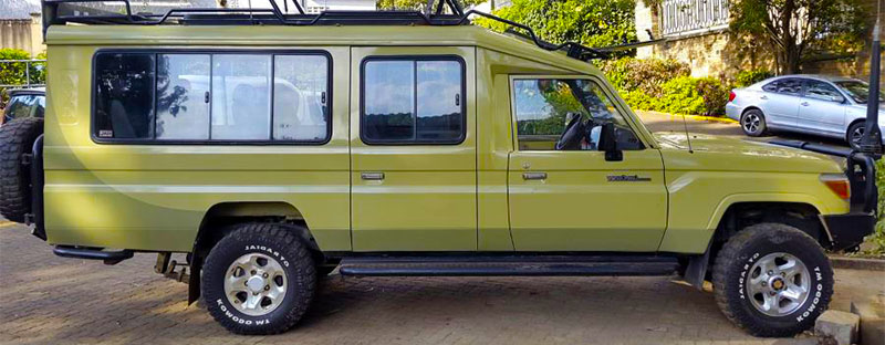 safari land cruiser car rental Rwanda